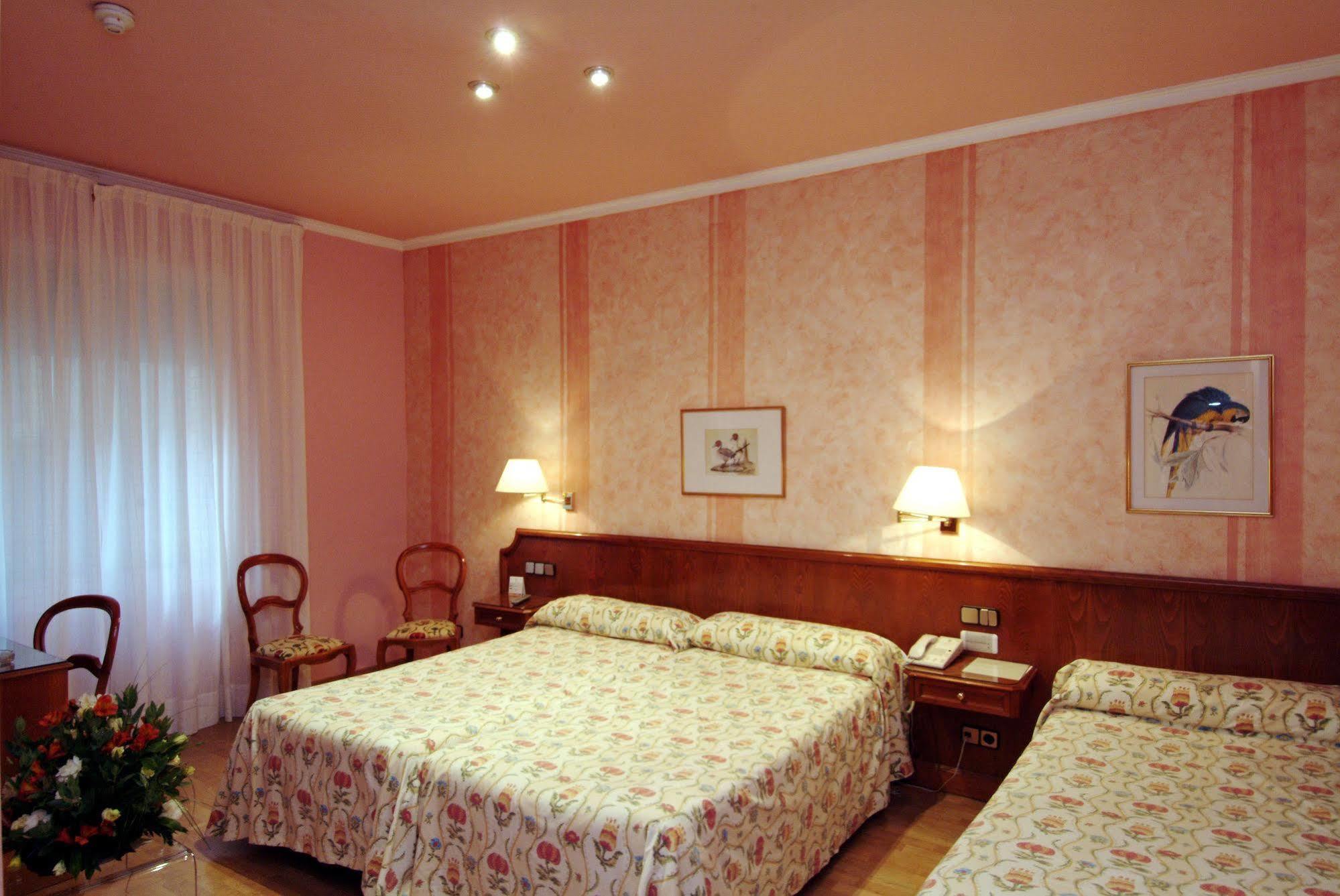 Regencia Colón Barcelona Quarto foto